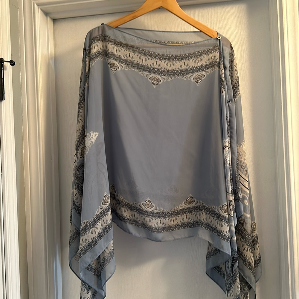 Gorgeous J Jill lightweight poncho.
